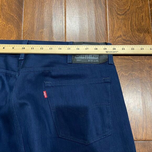 Levi's 501 Classic Straight Leg Button Fly Navy Blue Denim Jeans Men's 38 x 34 - Picture 7 of 9